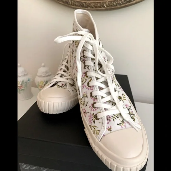 Floral High-Top Sneakers - Picture 3 of 11
